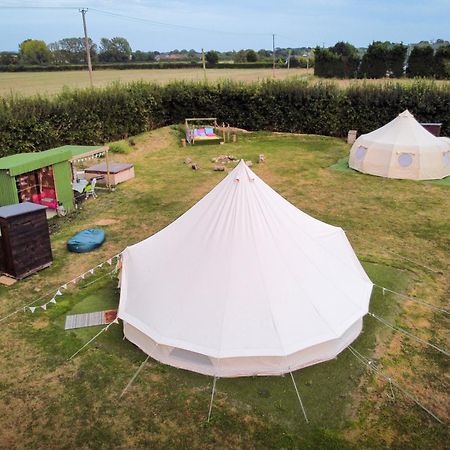 The Follies Glamping Hotel Maidstone Bagian luar foto